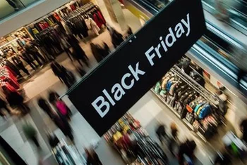 La afluencia a tiendas crece un 40,5% durante la semana del Black Friday