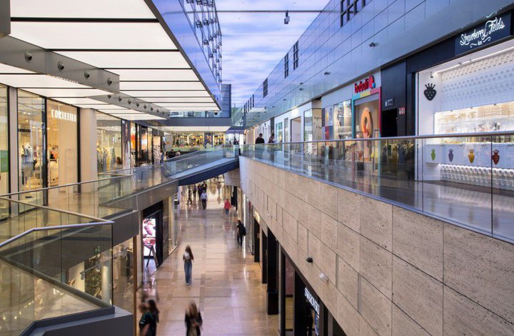 La afluencia a los centros comerciales españoles crece un 3,1% en septiembre