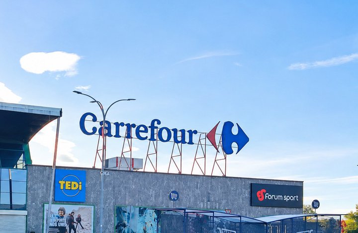 LRI21 adquiere el centro comercial Jaca de Huesca