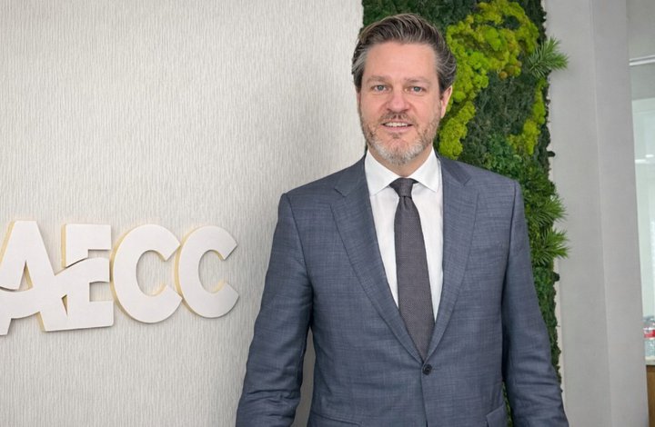 Las ventas y las afluencias de centros y parques comerciales crecieron un 6% y un 2,4% en 2025