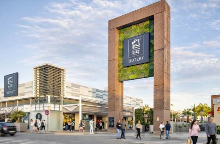 LUZ Shopping supera los diez millones de visitantes y eleva su afluencia un 8,7%