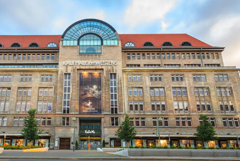 La tailandesa Central Gorup compra la cadena alemana de tiendas de lujo KaDeWe por 1.000 millones de euros