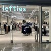 Lefties reestrena su tienda en Los Alcores con su innovador concepto phygital