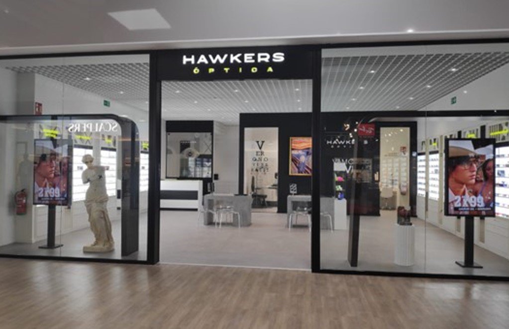 Hawkers abre en The Outlet Stores Alicante su primera óptica en la provincia