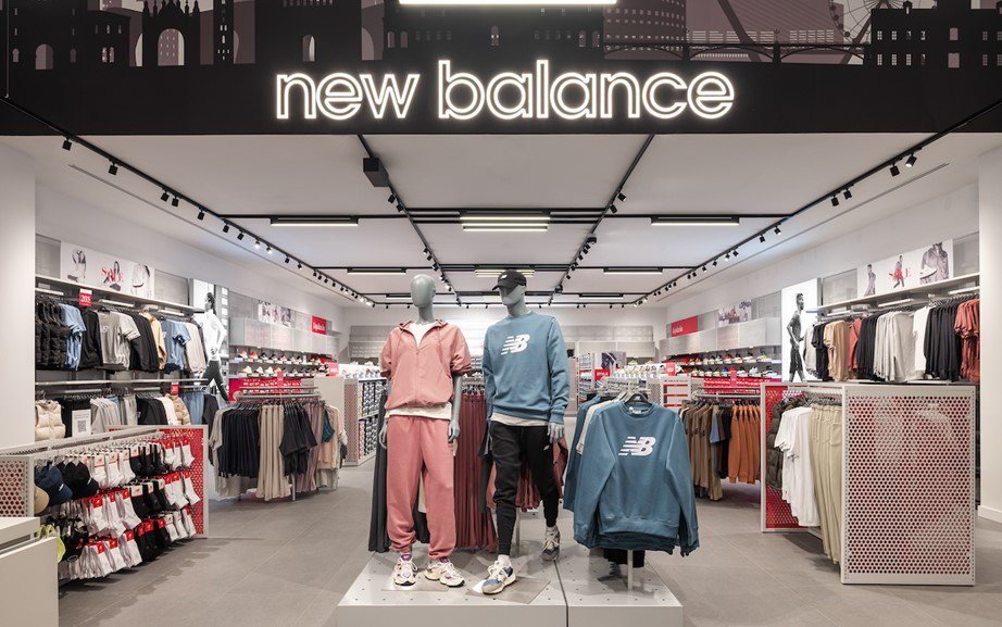 New Balance inaugura su principal punto de venta outlet de Andalucía en Sevilla Fashion Outlet