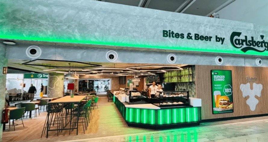 Ibersol inaugura una nueva cervecería Carlsberg en el aeropuerto de Lanzarote