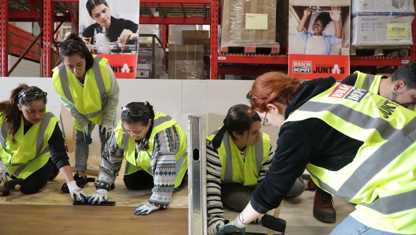 Brico Depôt lanza un directorio digital de mujeres profesionales de la construcción en España