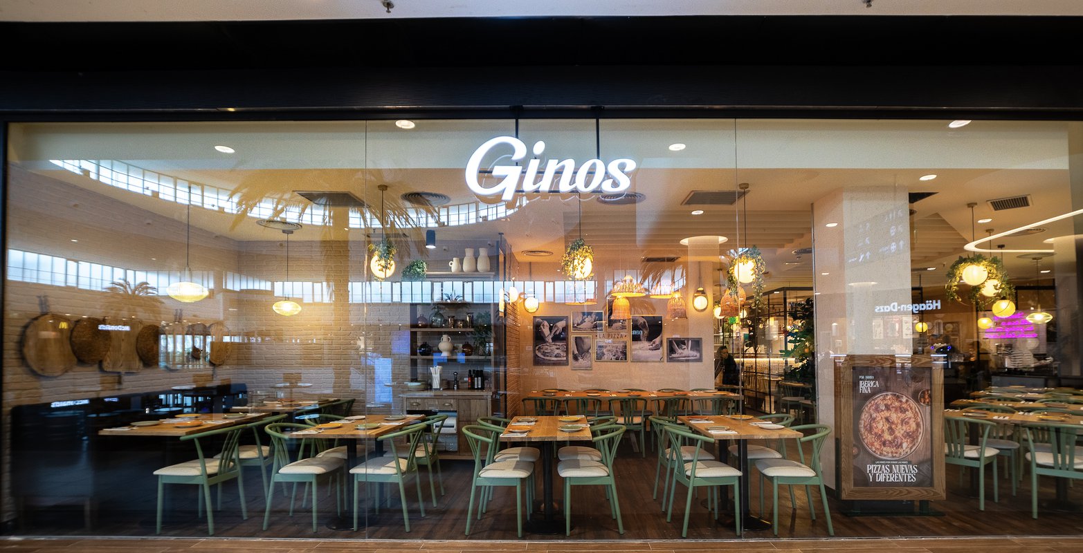 Ginos reabre su restaurante en el Saler