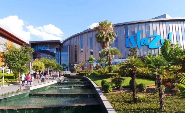 Islazul suma nuevas aperturas y reformas comerciales en su proceso de renovación
