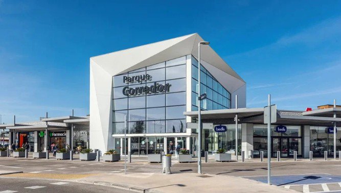Parque Corredor incorpora nuevas marcas y reabre Women’s Secret tras la reforma de su local
