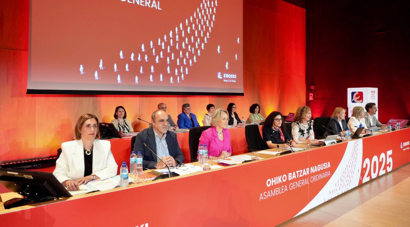 Eroski aprueba sus cuentas de 2024 y refuerza su estructura financiera