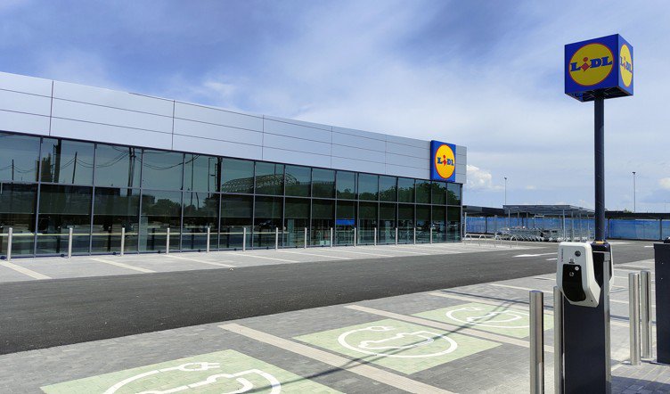 Lidl abrirá seis nuevas tiendas en junio, superando los 700 supermercados en España