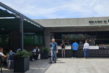 Grupo Ibersol incorpora una nueva cervecería Carlsberg en el Aeropuerto de Barcelona-El Prat