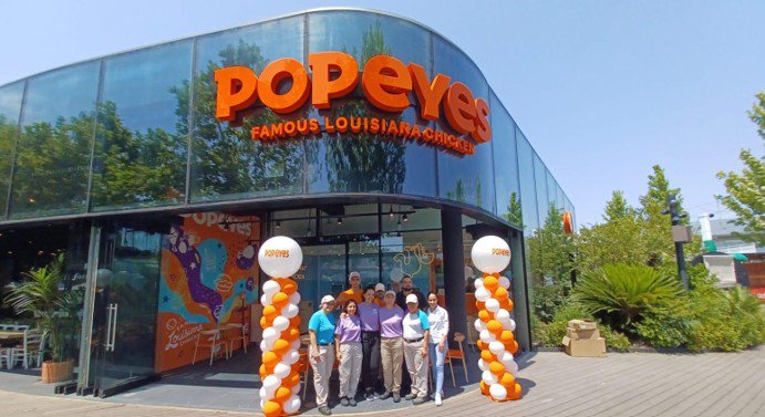 Popeyes se suma al mix de restauración de Oasiz Madrid