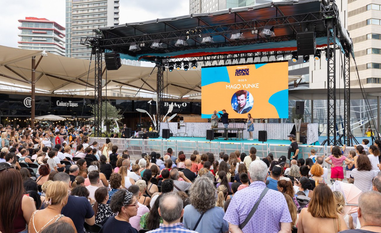Más de 25.000 personas asisten al Summer Festival de Diagonal Mar en su novena edición