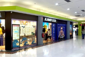Alain Afflelou abre una nueva óptica en el centro comercial Plaza de Aluche