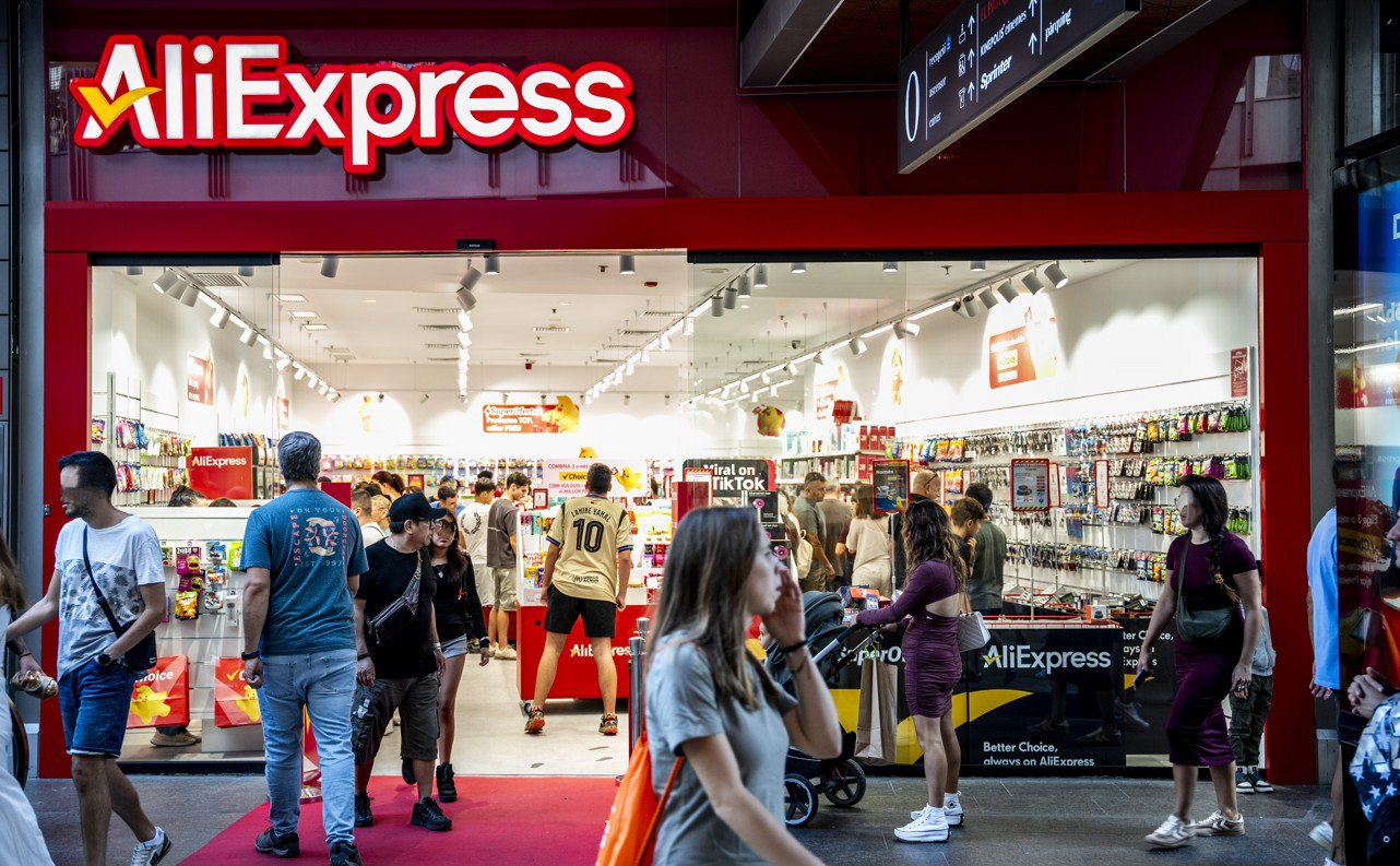 AliExpress abre su cuarta tienda en Cataluña en el centro comercial Splau