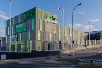 Cityo transforma el antiguo Merkamueble de Alcobendas en un centro de self storage