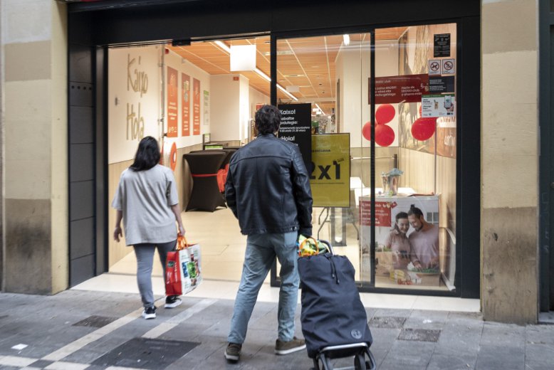 Eroski inaugura un supermercado en el centro de Pamplona