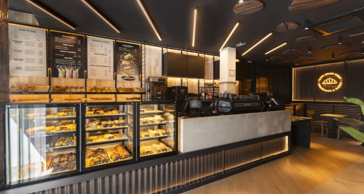 Manolo Bakes se estrena en Granada
