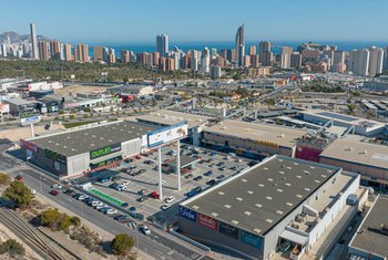 Resolute vende el centro comercial La Marina al Grupo Inmobic