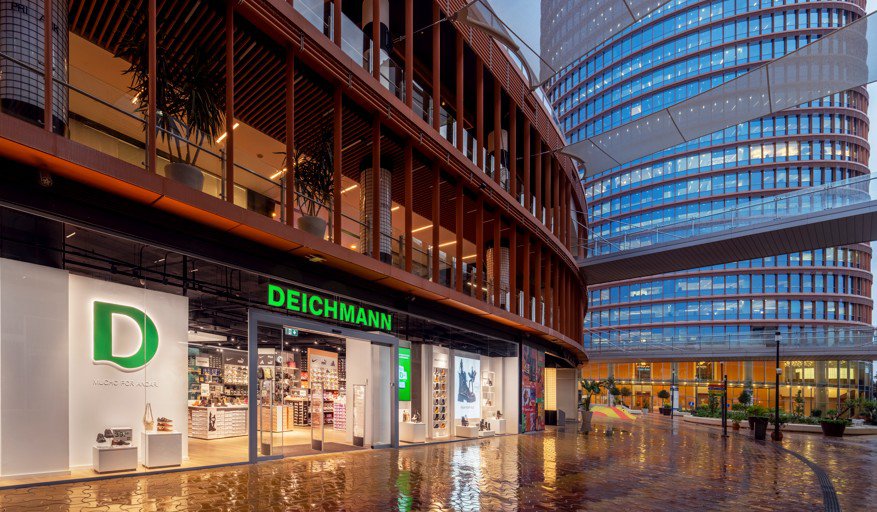 Deichmann abre sus pertas en Torre Sevilla