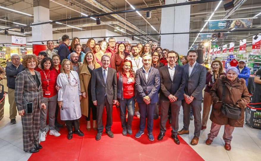 Alcampo concluye la reforma integral de su hipermercado de Vigo