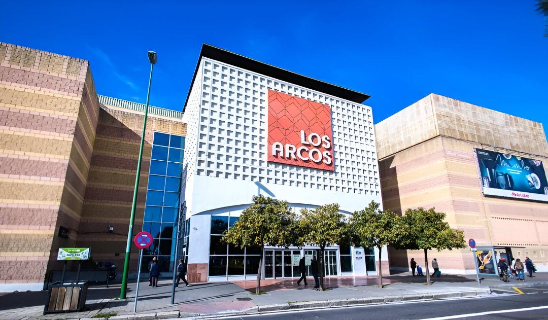 Los Arcos incorpora Santagloria y Fish Sushi a su oferta