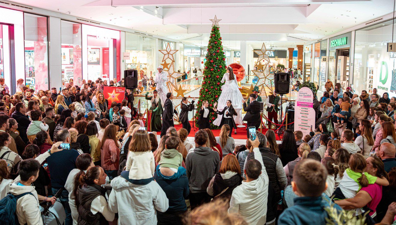 Los Arcos despliega más de 16 planes navideños para atraer al público familiar