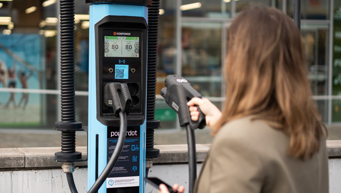 Powerdot supera los 11.500 puntos de recarga y amplía su presencia en retail