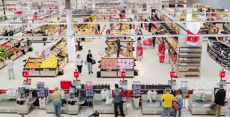 Alcampo adapta su órgano directivo a su estrategia de proximidad y canal digital