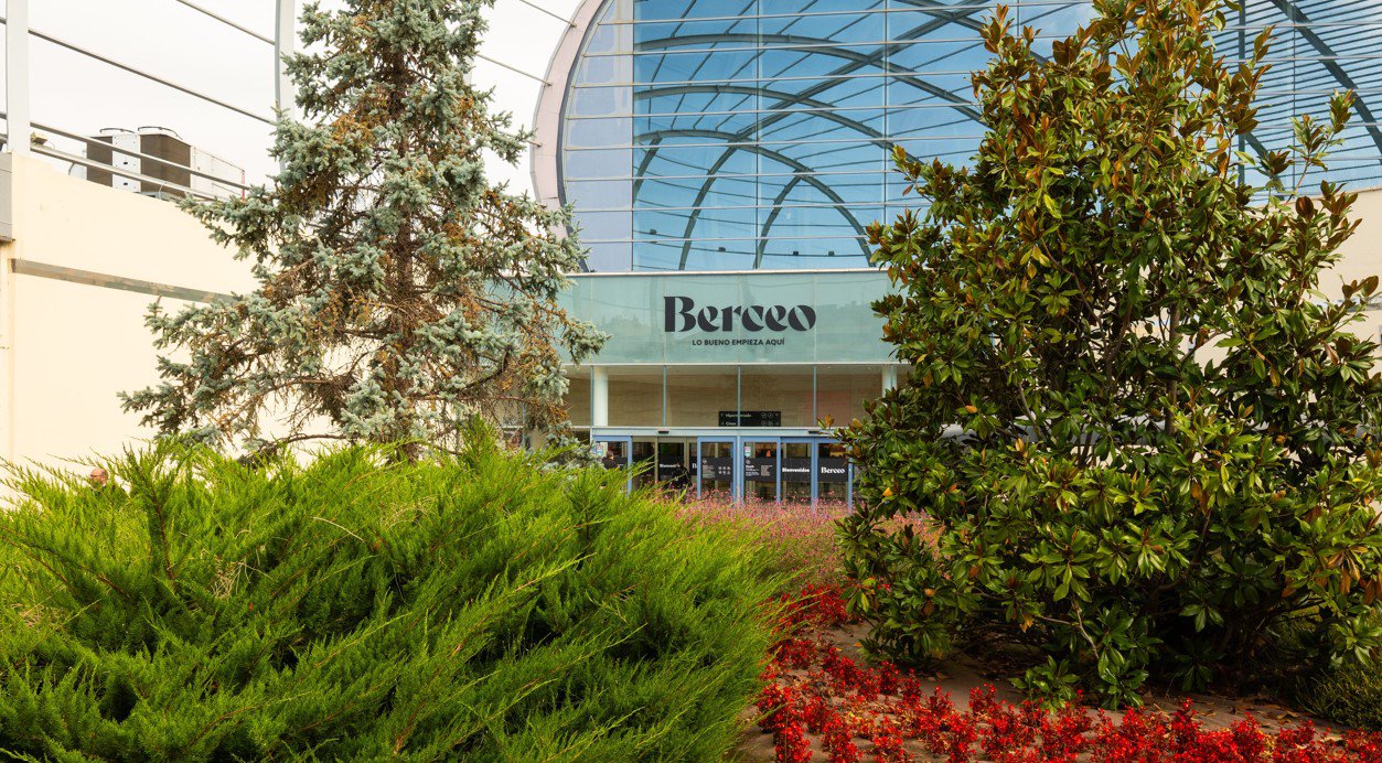 Castellana Properties compra a Barings el centro comercial Berceo por 108 millones