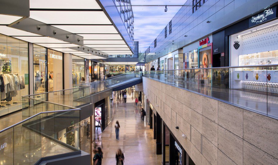 La afluencia a los centros comerciales españoles crece un 3,1% en septiembre
