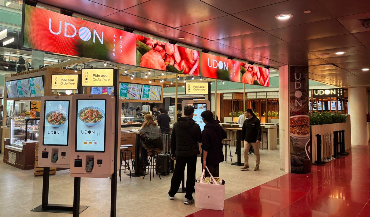 Udon aterriza en el aeropuerto Barcelona-El Prat