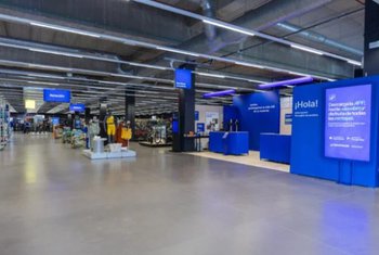 Decathlon se incorpora al mix del centro comercial Arena