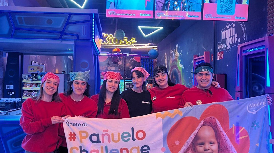 Ilusiona activa el Pañuelo Challenge en apoyo a la Fundación Aladina