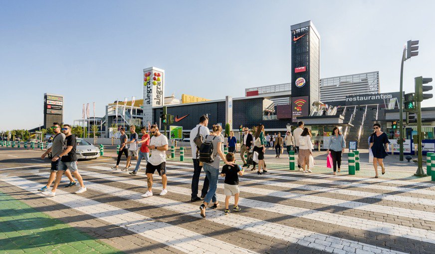 Neinver cierra una refinanciación verde de 54 millones para Alegra y Coruña The Style Outlets