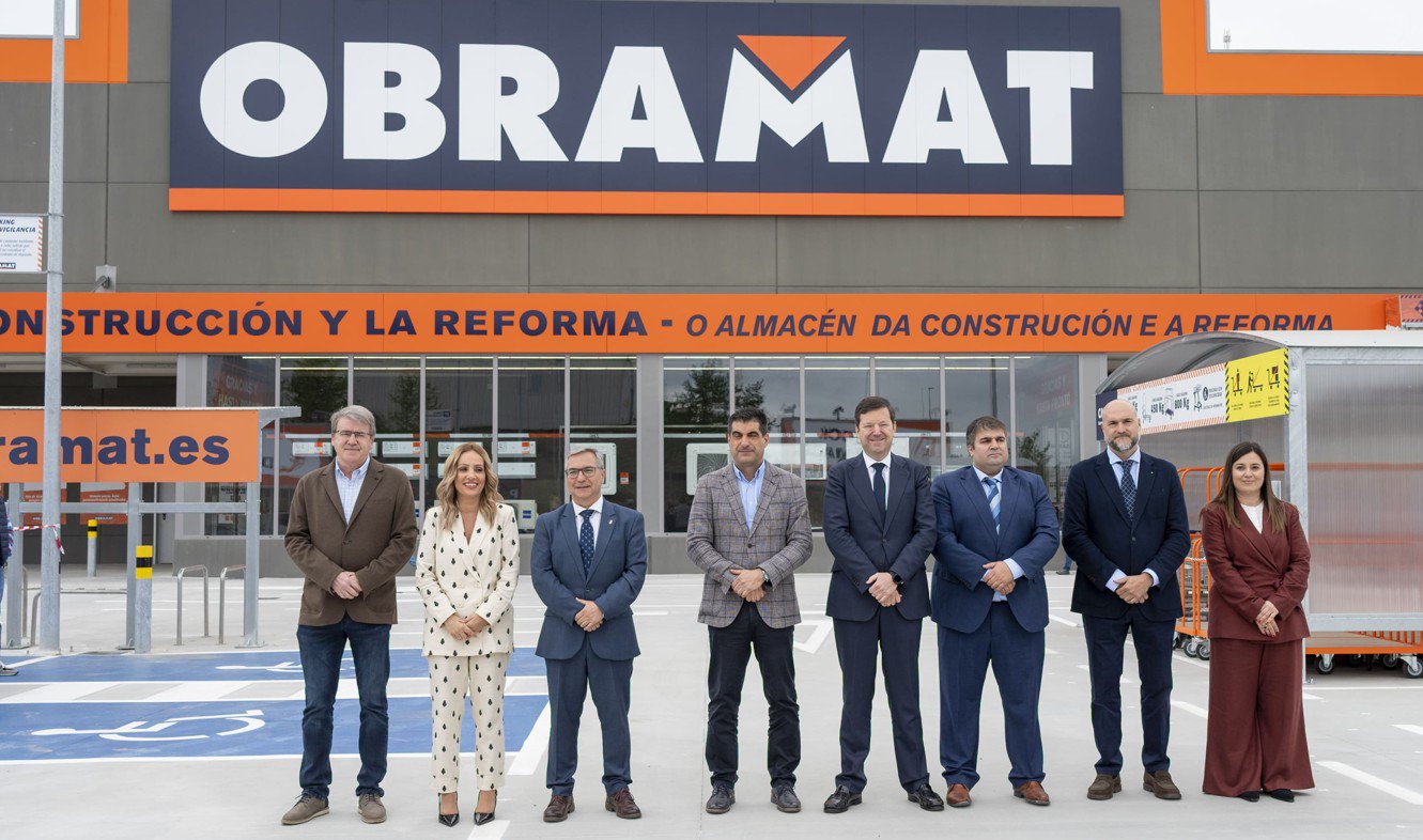 Obramat inaugura en Ourense su tercer almacén en Galicia