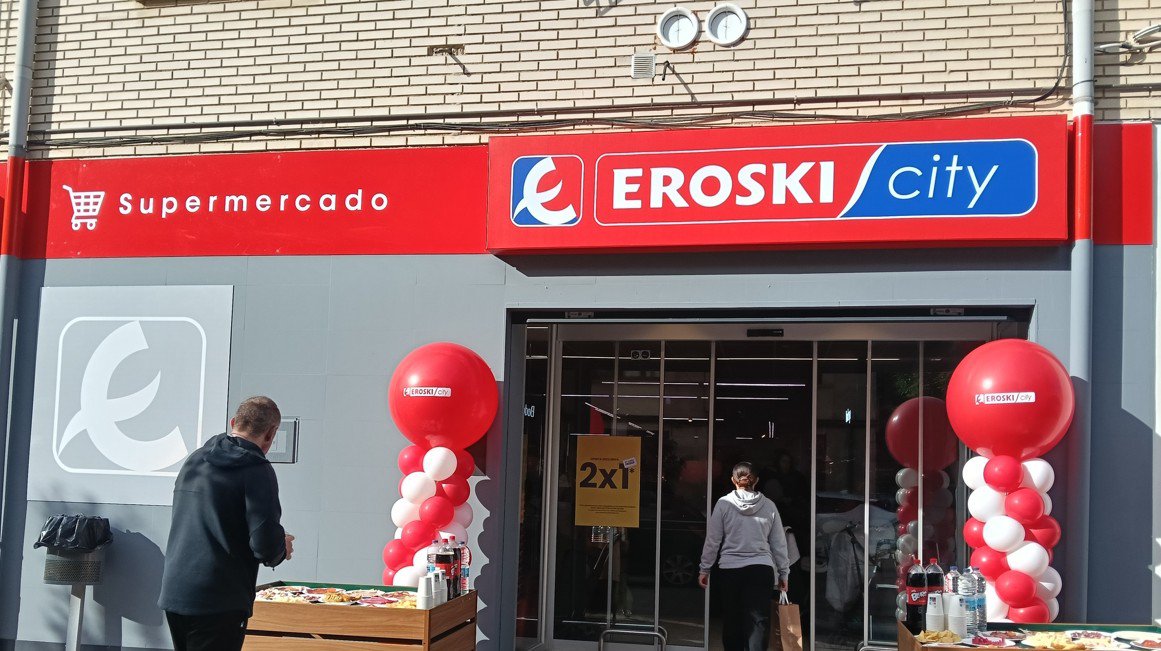 Eroski inaugura un supermercado franquiciado en Villafranca
