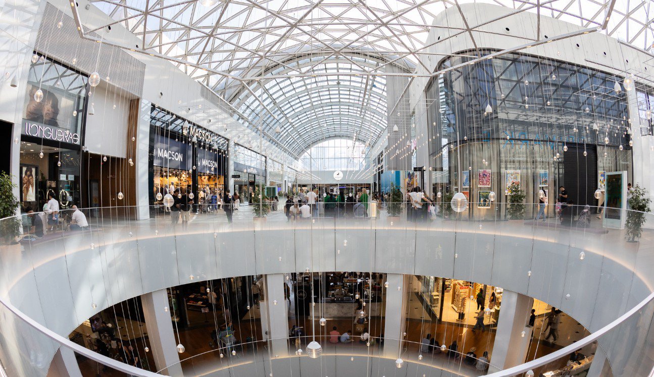 Los domingueros vuelven a Diagonal Mar con shopping, ocio y gastronomía