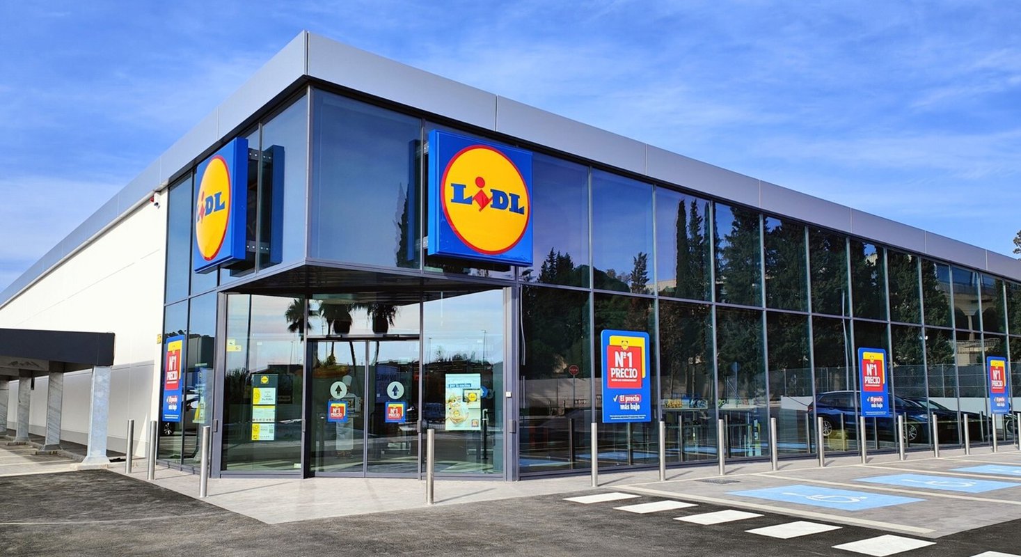 Lidl suma dos supermercados en Getafe y Ferrol