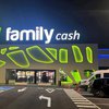 Family Cash factura 771 millones tras sumar cuatro hipermercados en 2025