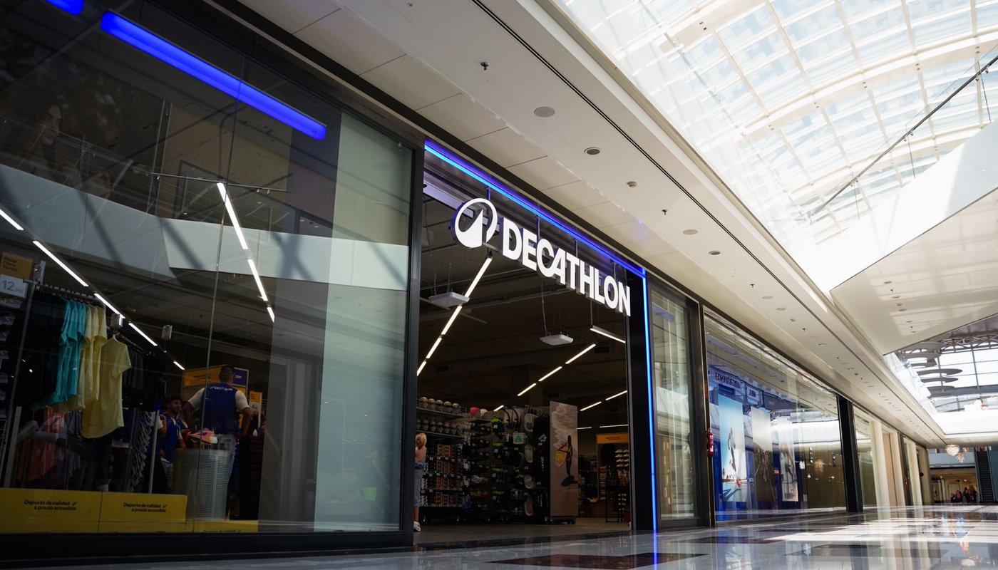 Decathlon abre en Nevada Shopping su cuarta tienda en la provincia de Granada