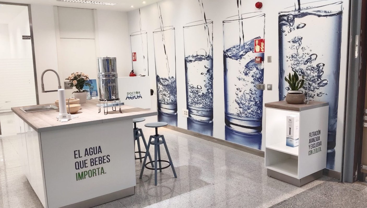 Doctor Agua abre en Carrefour Ciudad de la Imagen y prepara su expansion en franquicia
