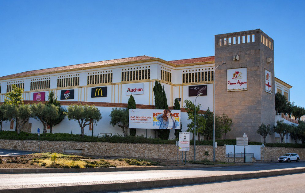 Alfana entra en Portugal con la compra de Forum Algarve por cerca de 130 millones