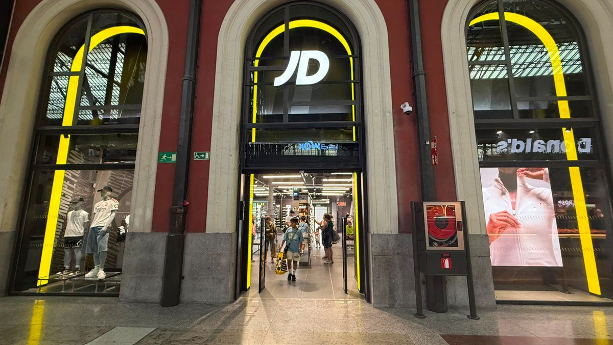 Príncipe Pío impulsa su reposicionamiento con la llegada de JD Sports y la ampliación de Pull&Bear
