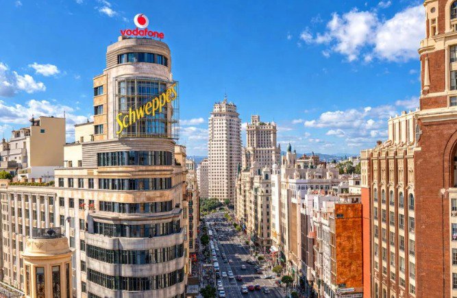 Crepes & Waffles abre una heladería en la Gran Vía de Madrid