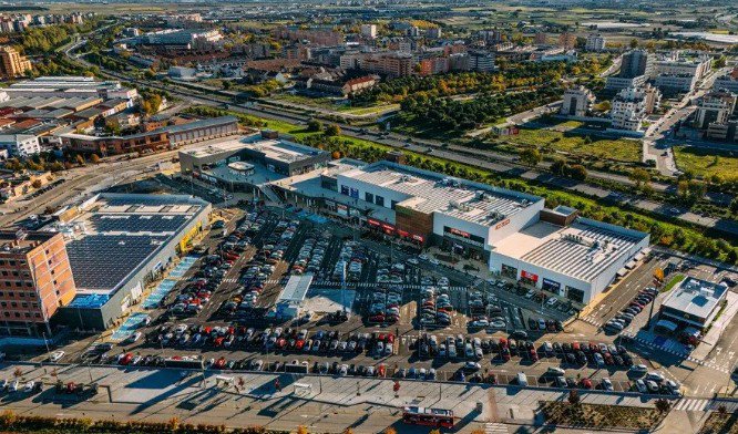 Los centros comerciales elevan sus ventas un 6% en el primer semestre