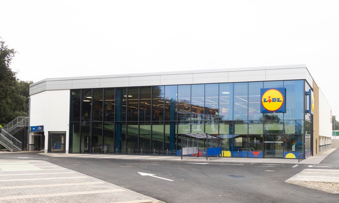 Lidl España invierte más de 30 millones en cinco supermercados
