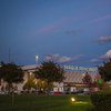 La familia Otto estudia la venta de Parque Principado
